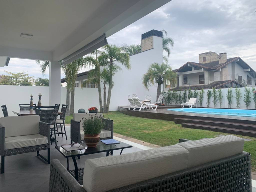 Casa 4 dormitórios à venda no bairro Atlântida em Xangri-lá - imovel 9942